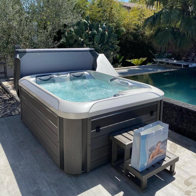 Baignoire carrée de taille de 5 de personnes d'hydrothérapie baquets chauds de station thermale pour le massage 8