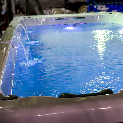 5 mètres de baquet chaud de nouvelle de conception d'acrylique de piscine station thermale extérieure sans fin de bain