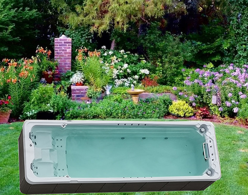Découvrez le luxe de notre piscine thermale de haute performance