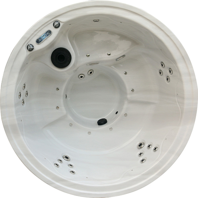 Un bain à remous acrylique pour 5 personnes avec chauffage 3 kW et haut-parleurs Bluetooth