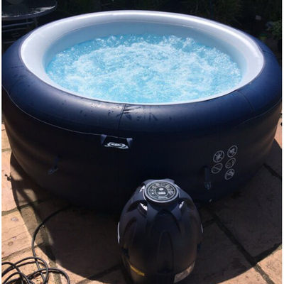 Station thermale gonflable de baquet chaud de baignoire de message extérieur portatif avec la couverture