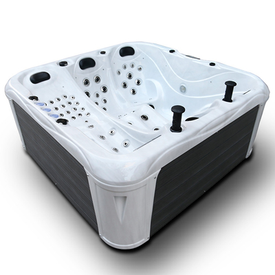 Les personnes de luxe du jardin 4 massent la baignoire de tourbillon de station thermale de baquet chaud avec Bluetooth
