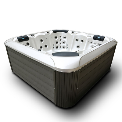 Massage à l' extérieur avec spa acrylique bain à remous romantique bain à remous sain