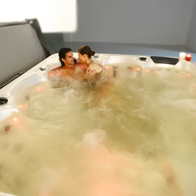 Massage acrylique Therapie bain à remous Spa Jacuzzi Bain pour la détente en plein air 5 personnes