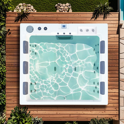 Piscine thermale tout au long de la saison